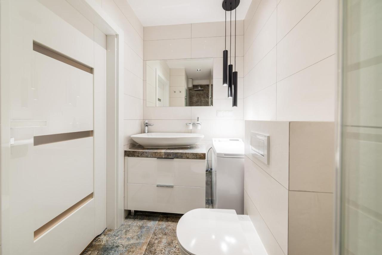 Deluxe Apartment Rakowicka 15 Wawelofts Cracóvia Exterior foto
